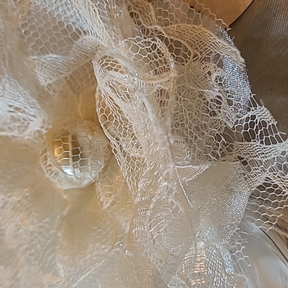 BRIDAL HAIR PIECE - Picture 2 of 4